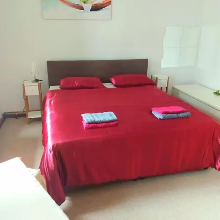 Oberschmiede Gæstehus Auf der Wiese